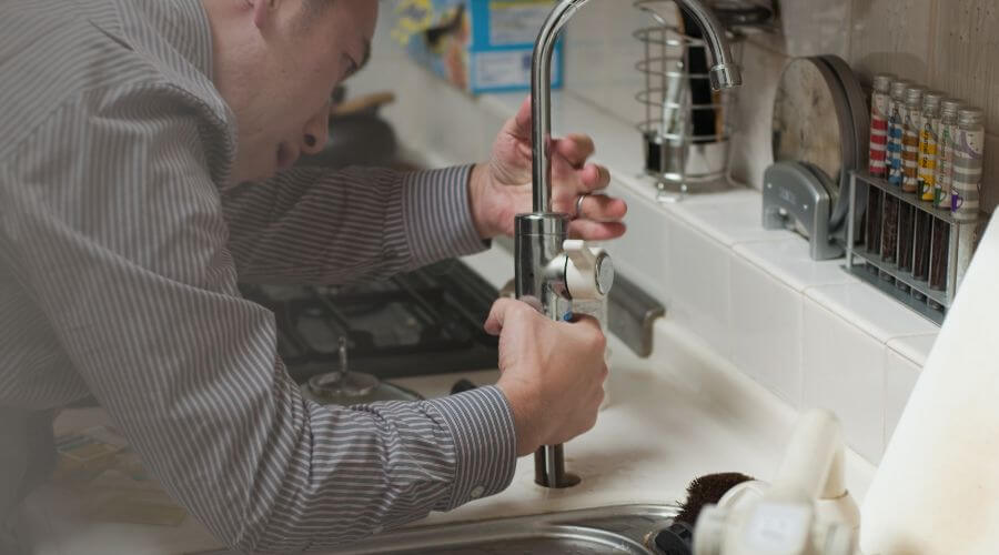 Professional Tankless Water Heater Installation in Brookline, MO